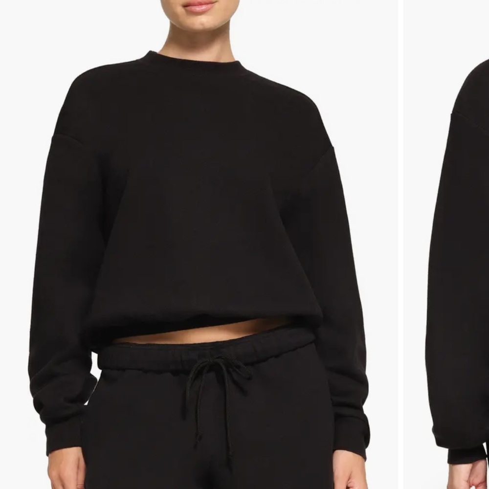 SKIMS crew neck sweater M NWT black